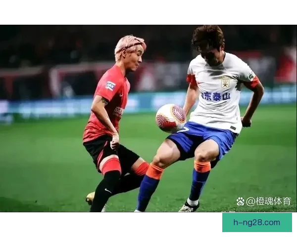 山东泰山亚冠赛场防守漏洞频现 暴露整体实力不足问题